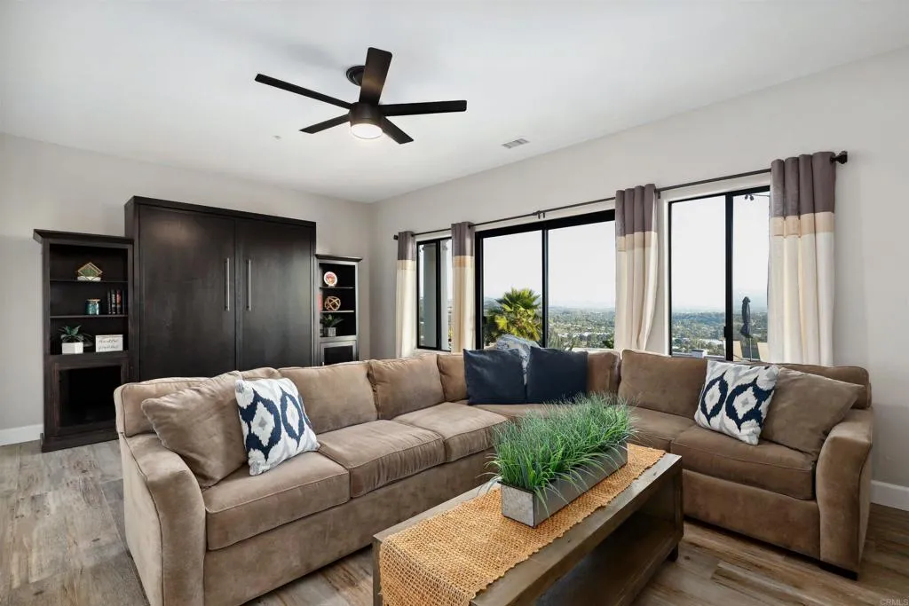 https://cdn.realtyfeed.com/cdn/127/306517923/b130e220507377b17b761ce3475d23d8.webp