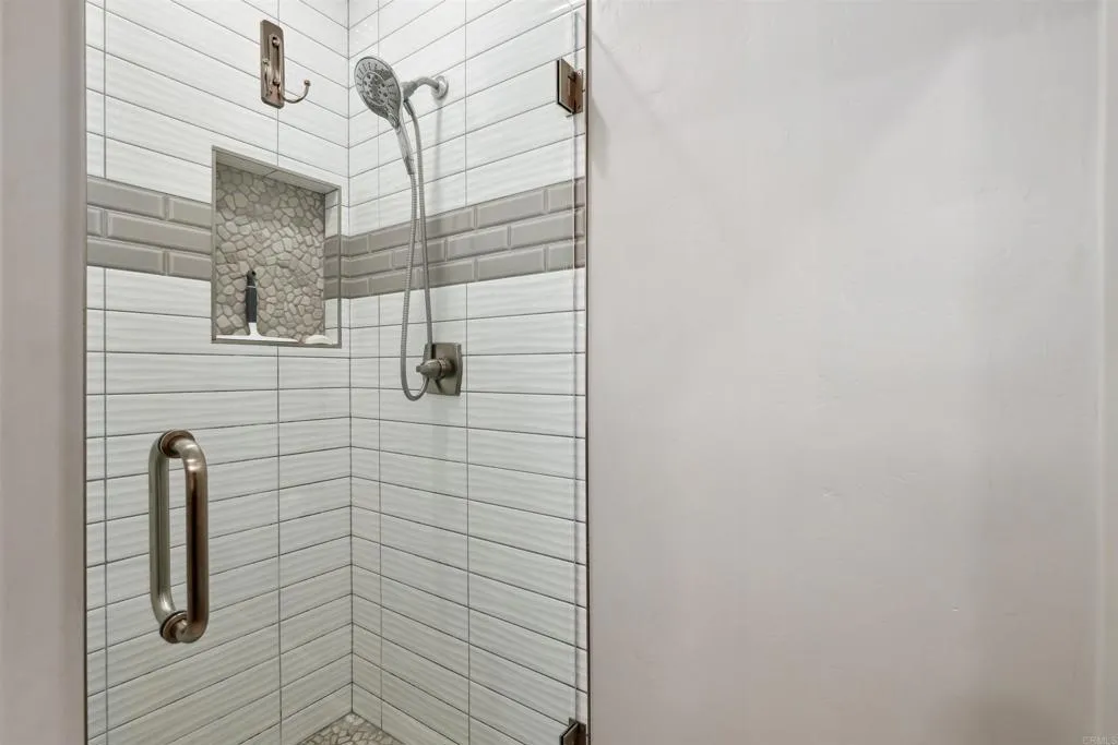 https://cdn.realtyfeed.com/cdn/127/306517923/c0c43449ca71b15d756c813ec693e9f9.webp