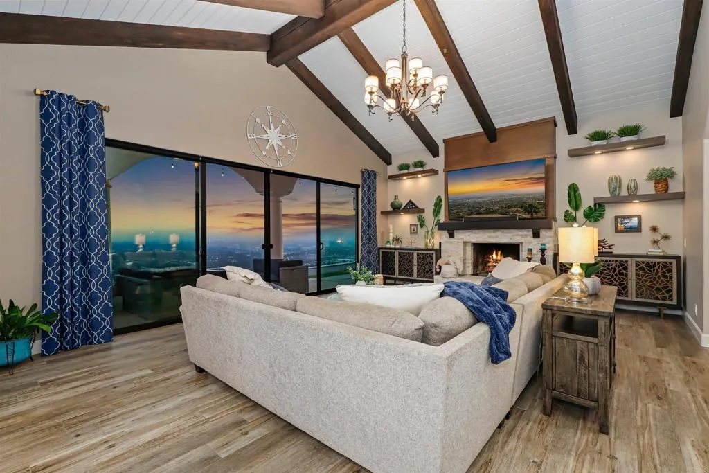 https://cdn.realtyfeed.com/cdn/127/306517923/cf95736a9eb25950855d7022db3b6456.webp