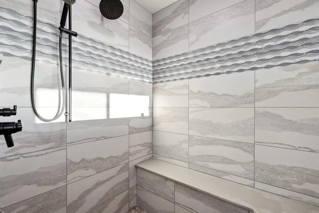 https://cdn.realtyfeed.com/cdn/127/306517923/dd16501c5d7dbfbd1bdfe4743d08dacf.webp