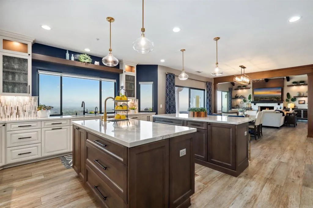 https://cdn.realtyfeed.com/cdn/127/306517923/ed456364ad9f021240394c04c994a7bf.webp