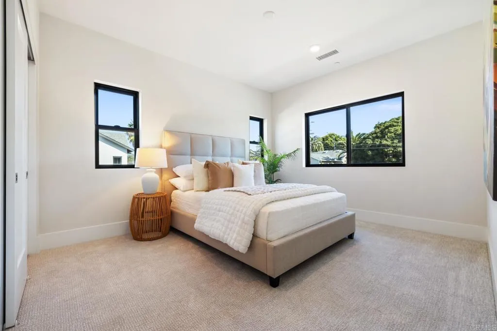 https://cdn.realtyfeed.com/cdn/127/306517931/984bee1489a6cd24e17da0616dc9442d.webp