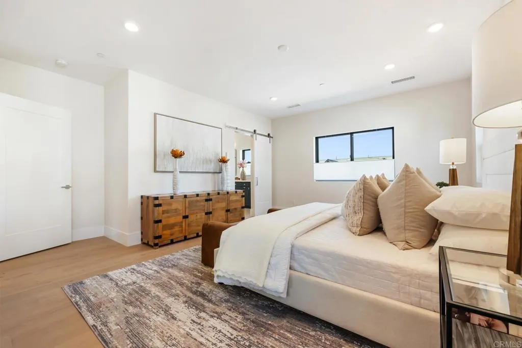 https://cdn.realtyfeed.com/cdn/127/306517931/fa6fa37d5db8c123d0e59057e54a1a5f.webp