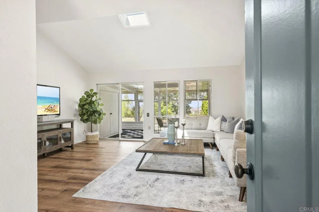 Photo #2: PTP2506172 Listing 