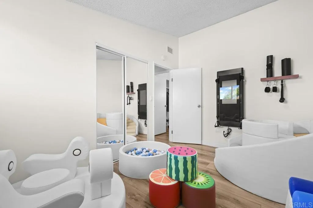 https://cdn.realtyfeed.com/cdn/127/306517958/4d3bab7dc05d5daa3762c5b7d2605573.webp