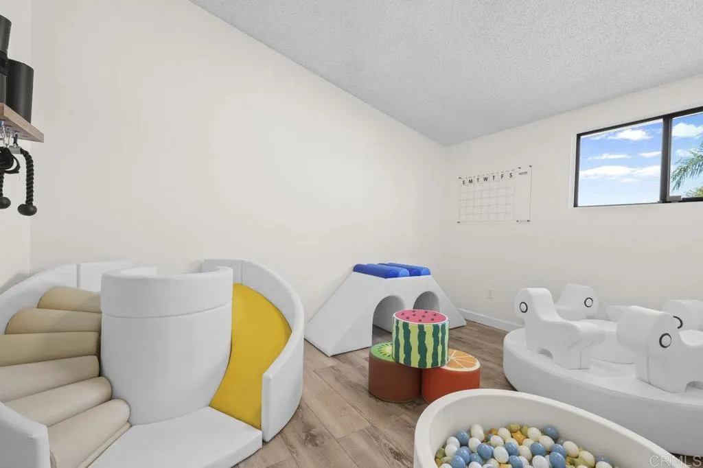 https://cdn.realtyfeed.com/cdn/127/306517958/6becca0b3edb990c87a12059498cd921.webp