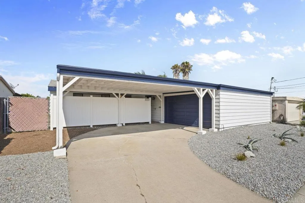 https://cdn.realtyfeed.com/cdn/127/306517958/7539550b78c8b49ce251900c4494134c.webp