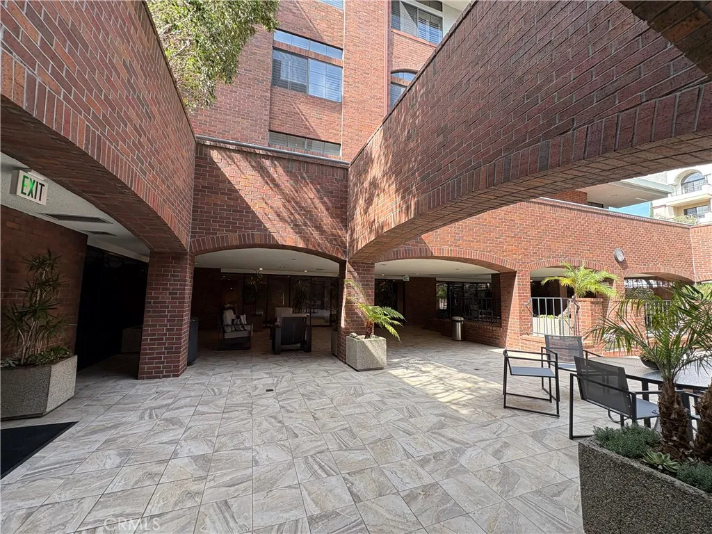 200 N Swall Drive Unit L252, Beverly Hills, CA 90211 - Photo 2 of 25, Beverly Hills, CA
