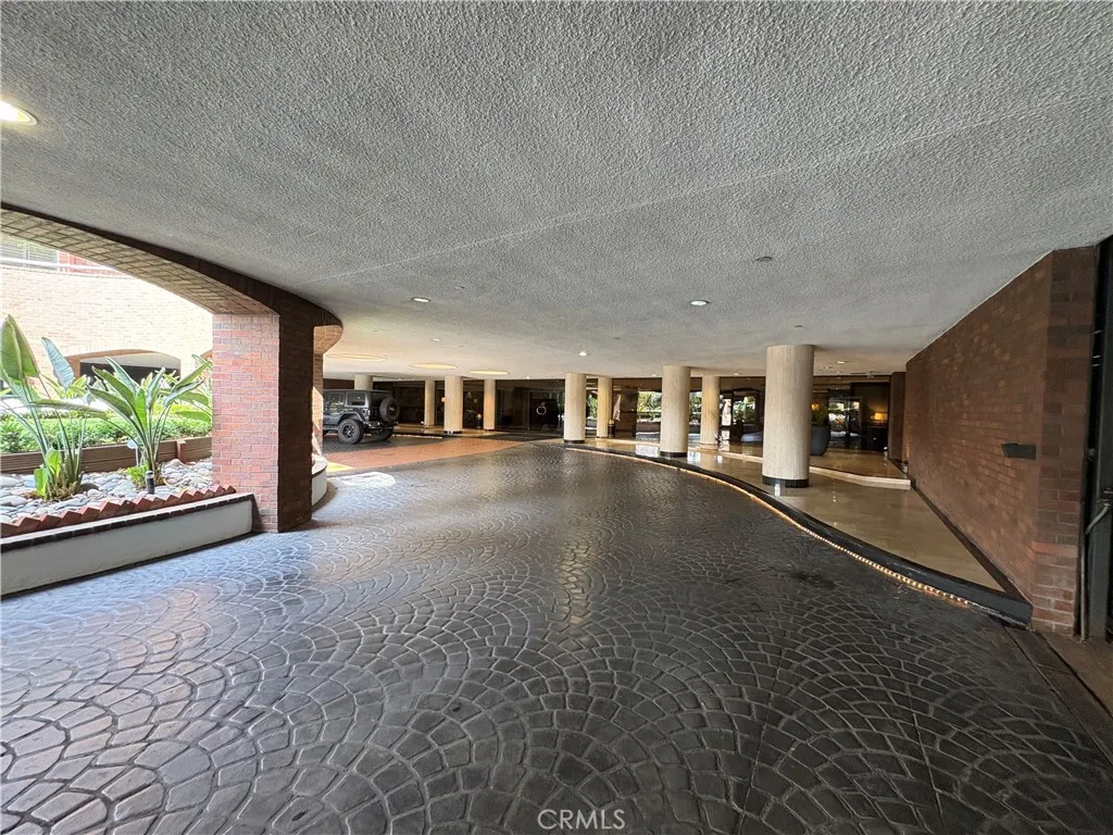 200 N Swall Drive Unit L252, Beverly Hills, CA 90211 - Photo 4 of 25, Beverly Hills, CA