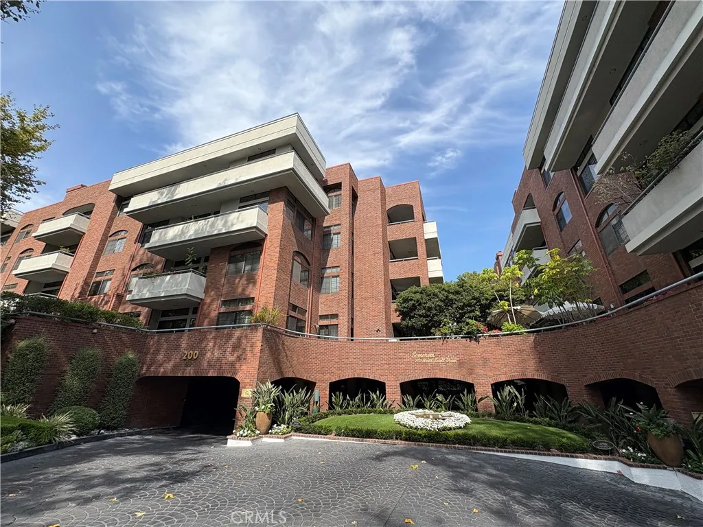 200 N Swall Drive Unit L252, Beverly Hills, CA 90211