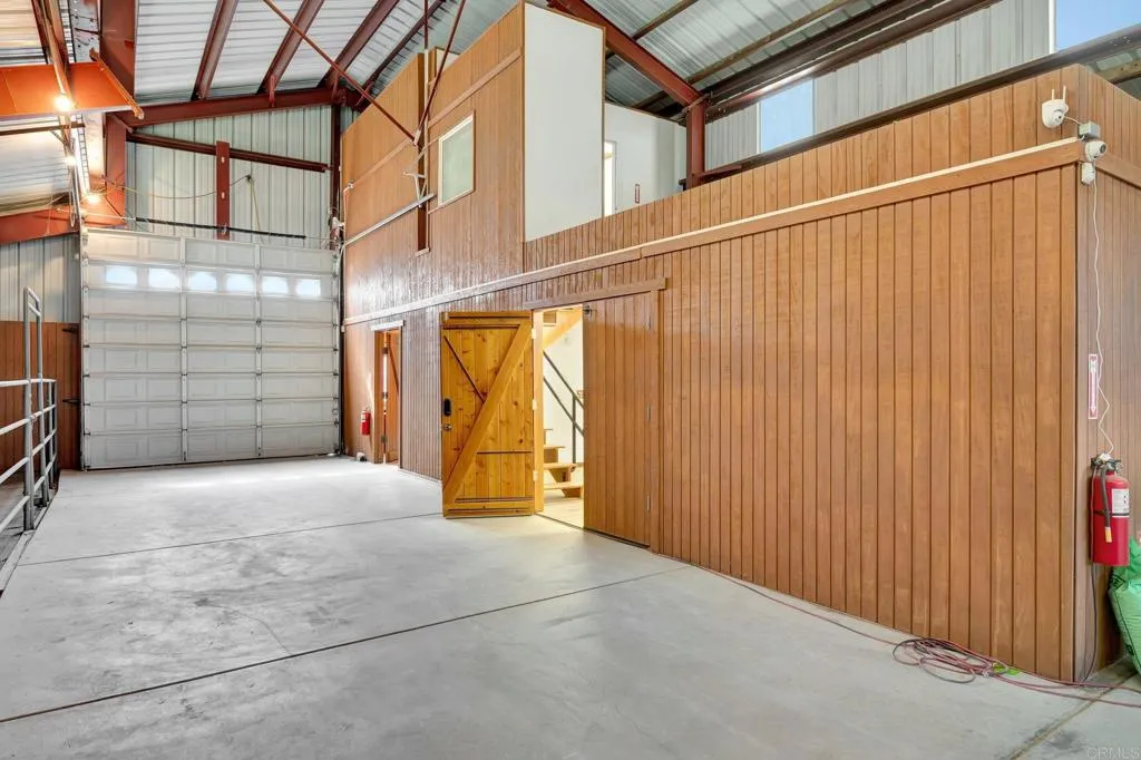 https://cdn.realtyfeed.com/cdn/127/306518007/4817cc604303f86ae21e5ef555f9dd14.webp