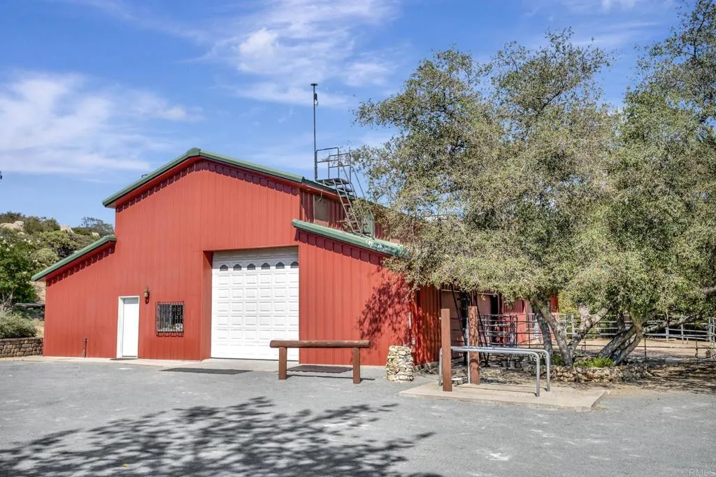 https://cdn.realtyfeed.com/cdn/127/306518007/5f2425089ddce23e3a835513b29cbf62.webp