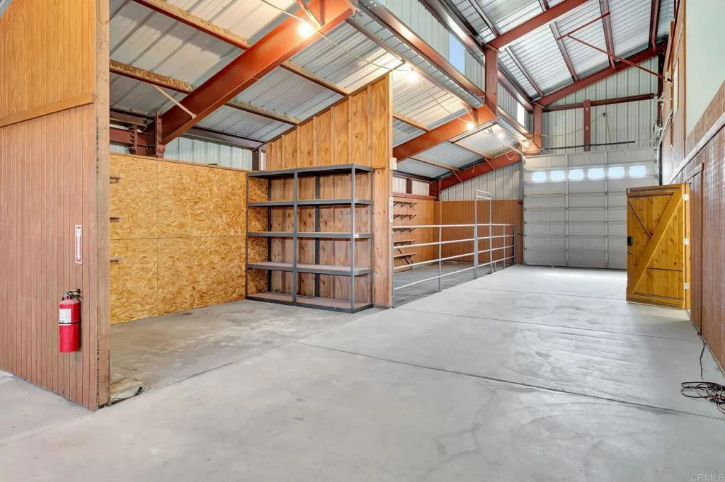 https://cdn.realtyfeed.com/cdn/127/306518007/95c0a9b1dc43ab1042f02b547f3d9013.webp