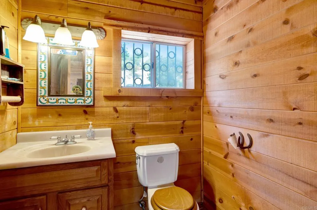 https://cdn.realtyfeed.com/cdn/127/306518007/d8e9a13201532b72b38a6ef3c0262940.webp