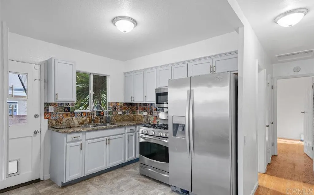 https://cdn.realtyfeed.com/cdn/127/306518030/815e8e3ec7bcc873df05c0b13c116d91.webp