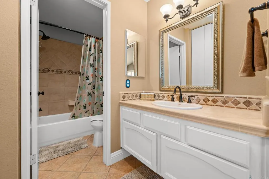Photo #25: PTP2506180 Listing: Photo #25