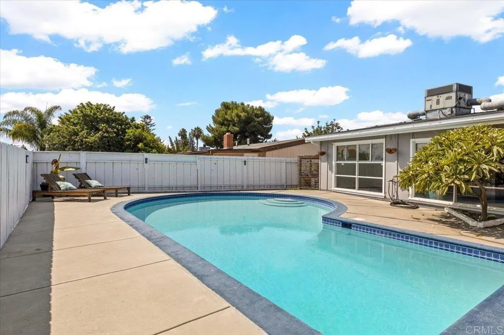 https://cdn.realtyfeed.com/cdn/127/306518071/3c5d9813e1a8175a63483fedf2139252.webp