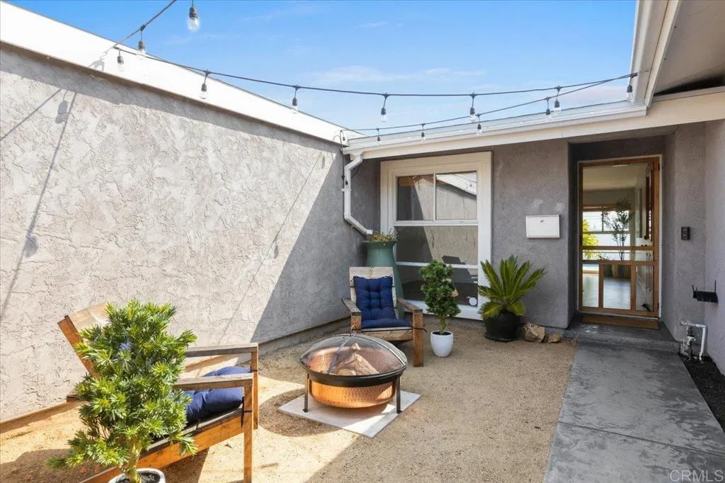https://cdn.realtyfeed.com/cdn/127/306518071/3fb80e68fb8442e3f325c8d2d8b0a78b.webp
