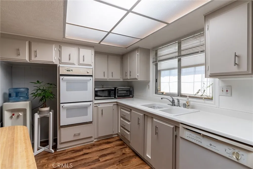 https://cdn.realtyfeed.com/cdn/127/306518072/14fbd8743aed37e4e50a7e7932d65713.webp