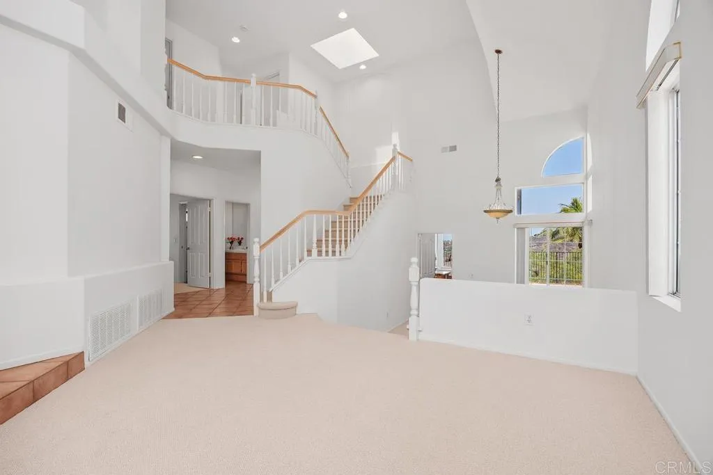 https://cdn.realtyfeed.com/cdn/127/306518102/4c6b4d866f0be1df40257f9a9e3ae2ef.webp