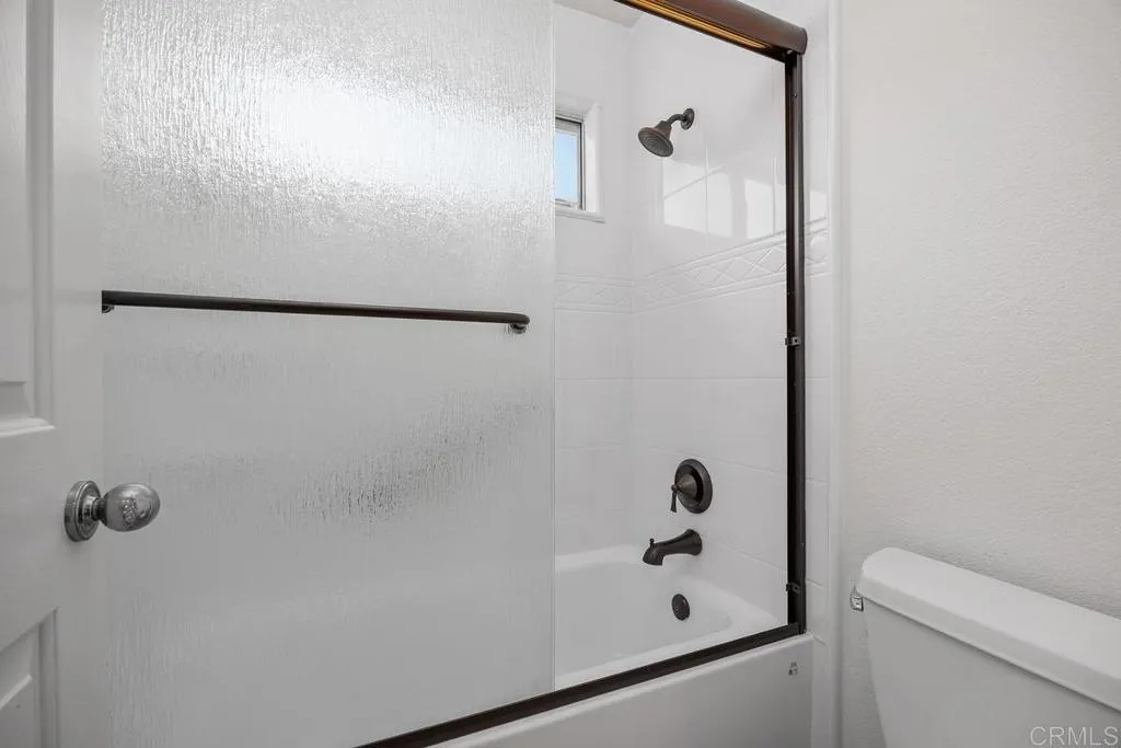 https://cdn.realtyfeed.com/cdn/127/306518102/8df078e46a8e7606692b77f18bb02b91.webp