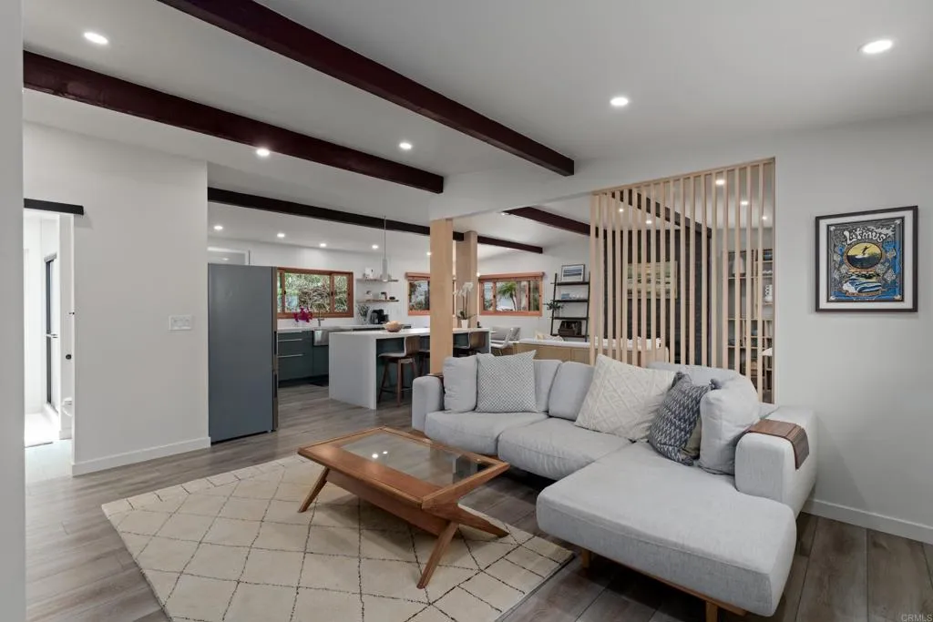 https://cdn.realtyfeed.com/cdn/127/306518133/095ecf90367801ad466951cf93b6b0ac.webp