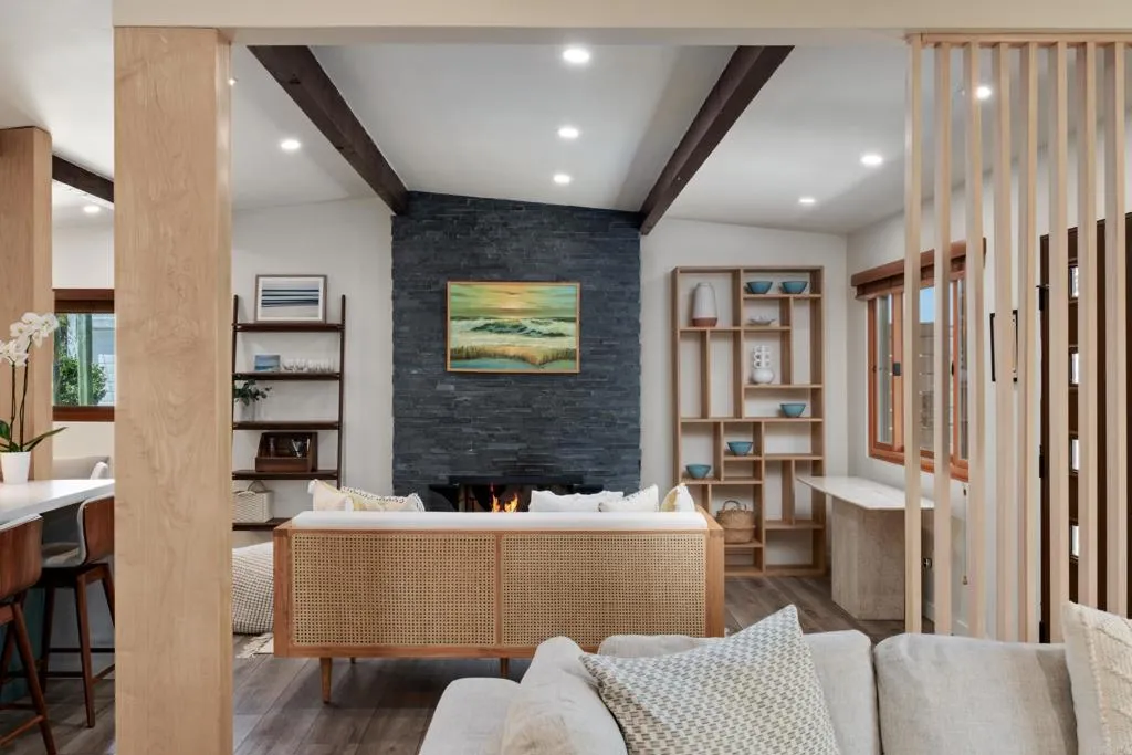 https://cdn.realtyfeed.com/cdn/127/306518133/0ae6c53af7309fe6bacf7ec79c8950ea.webp