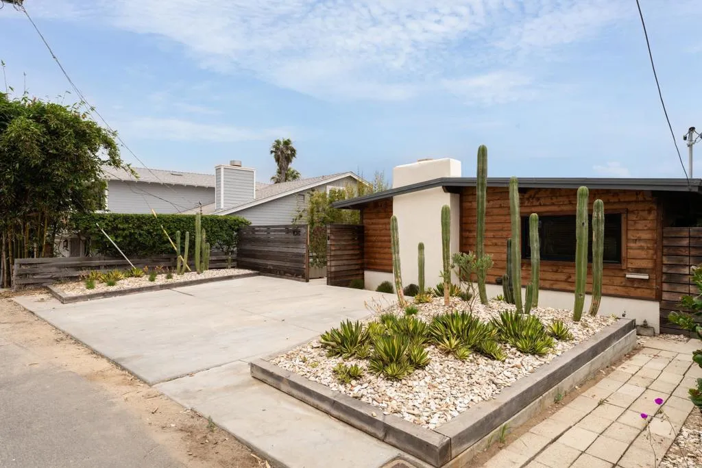 https://cdn.realtyfeed.com/cdn/127/306518133/5263090b7506c7fee368e0a28bd93c41.webp