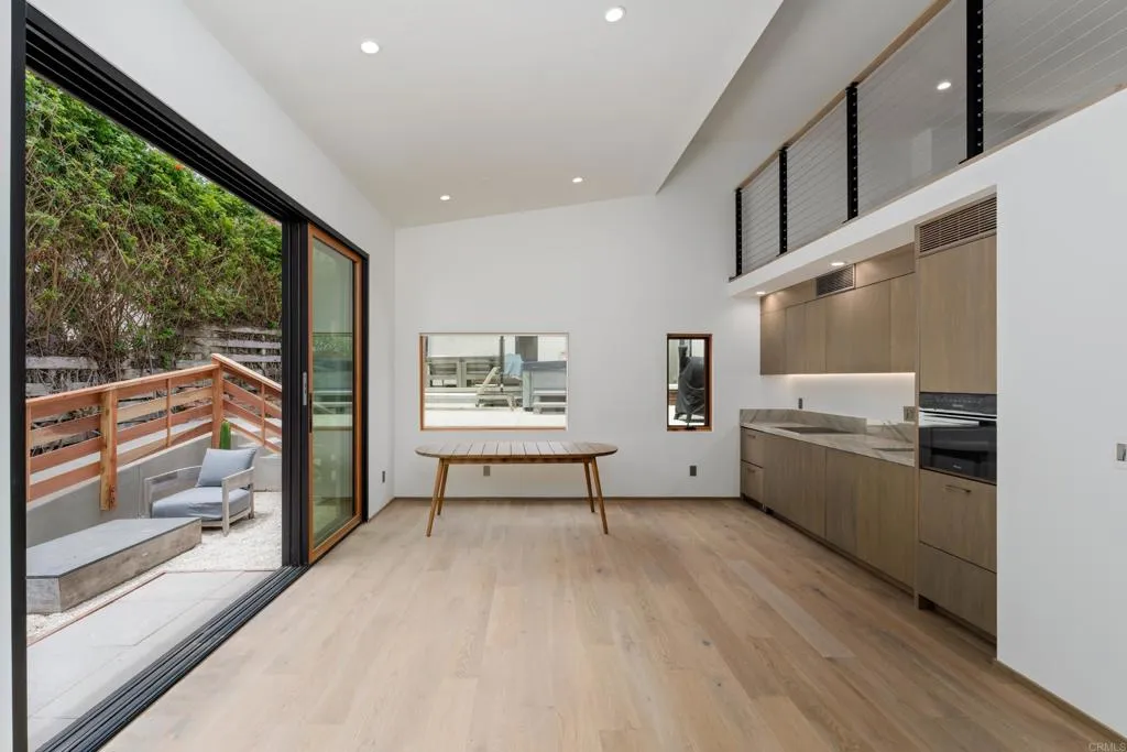 https://cdn.realtyfeed.com/cdn/127/306518133/66f69916ad0398ebc348403dcd30db0d.webp