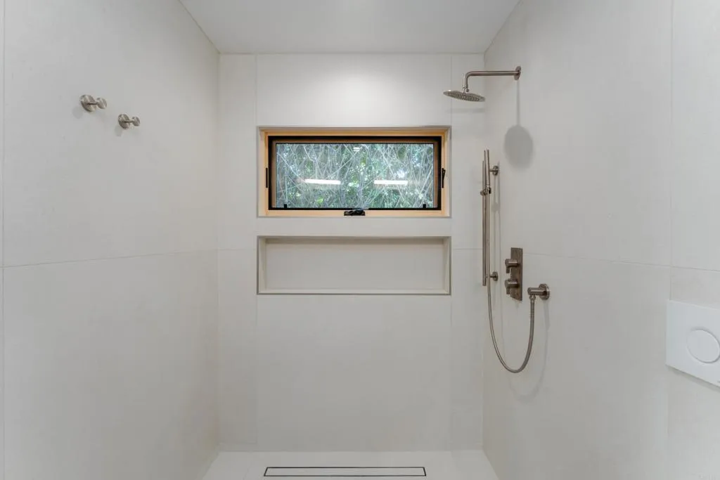 https://cdn.realtyfeed.com/cdn/127/306518133/8220aa91fe4ea5f2757b93715bba3224.webp