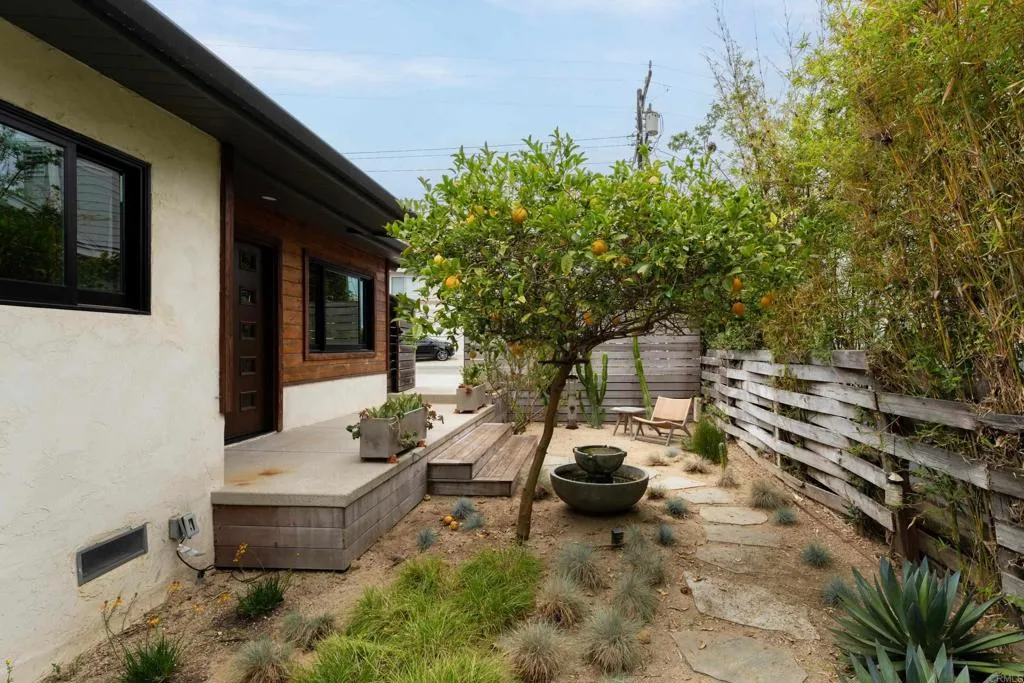 https://cdn.realtyfeed.com/cdn/127/306518133/a95f7105073193e7e9fc03b4c4a3aad6.webp