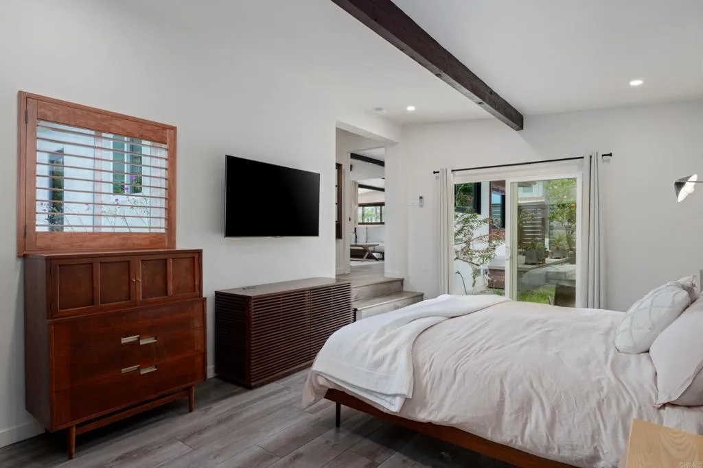 https://cdn.realtyfeed.com/cdn/127/306518133/a9a494060e0e05f9c586225bb6898dcb.webp