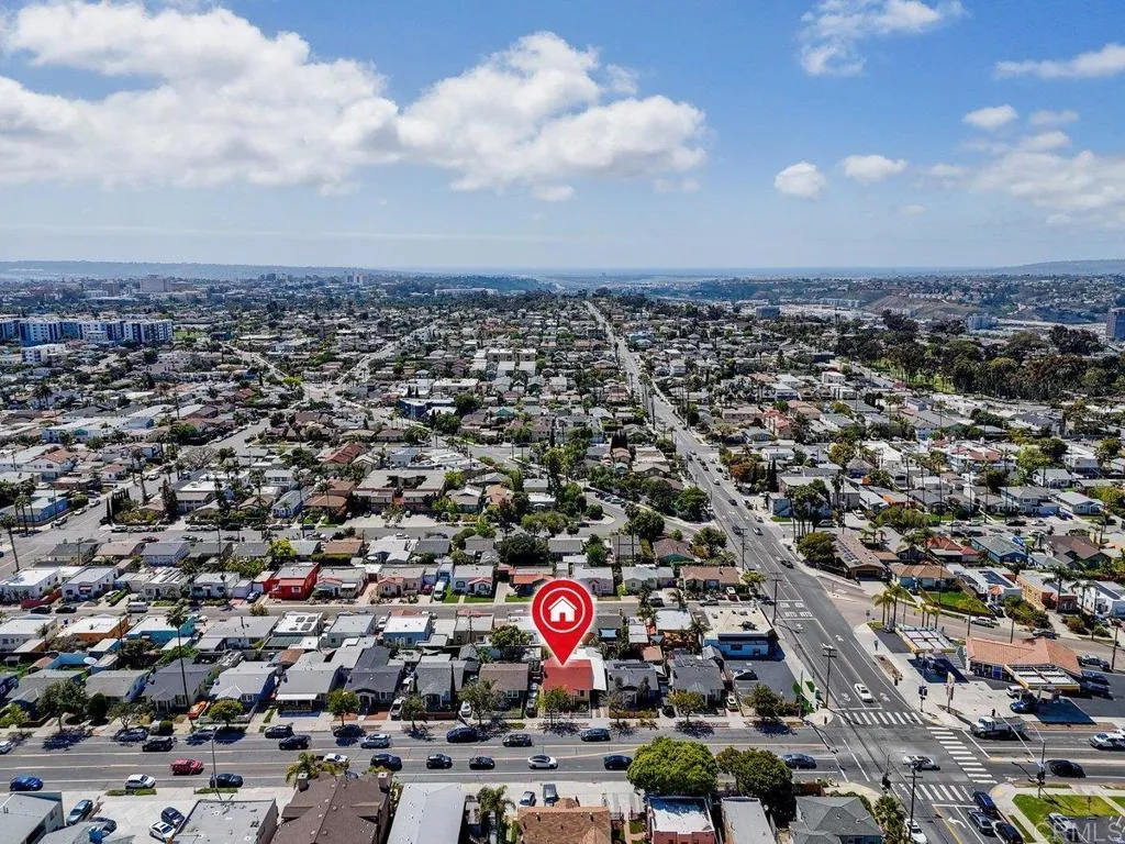 https://cdn.realtyfeed.com/cdn/127/306518217/3b2a8fd75a40345d1148c6778ec3f092.webp