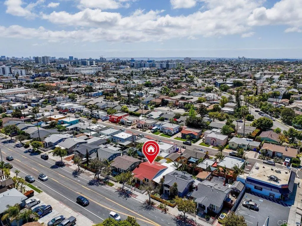 https://cdn.realtyfeed.com/cdn/127/306518217/5725e40645184943846f5782d5c40a73.webp
