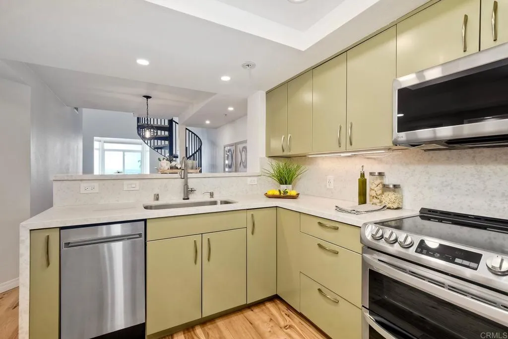 https://cdn.realtyfeed.com/cdn/127/306518226/0f9169606d5a6e128edb5dbda8c2dcaf.webp