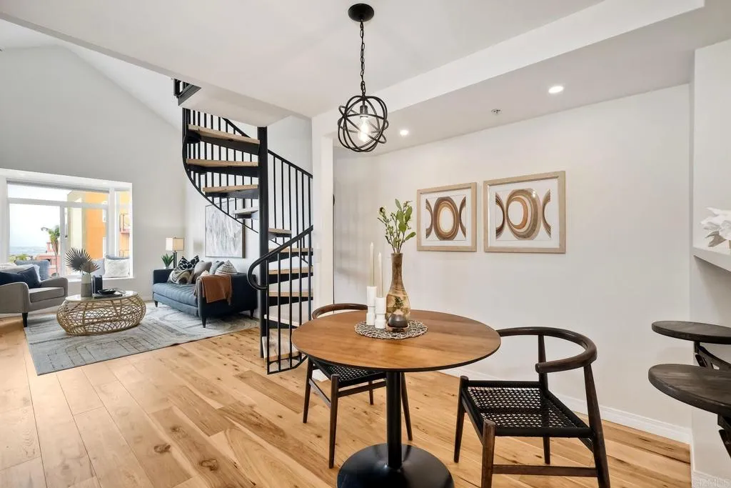https://cdn.realtyfeed.com/cdn/127/306518226/85164db396565027fa8814b210e4b805.webp
