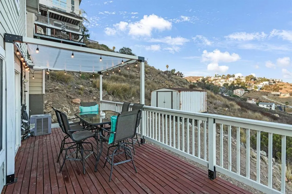 https://cdn.realtyfeed.com/cdn/127/306518231/2844bb6495842d05b278f12c2c08f918.webp
