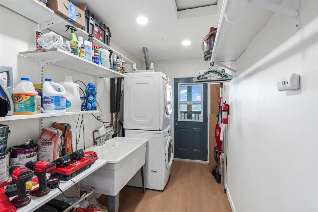 https://cdn.realtyfeed.com/cdn/127/306518231/38af11950e4f613489ea9cd5fdcf2460.webp