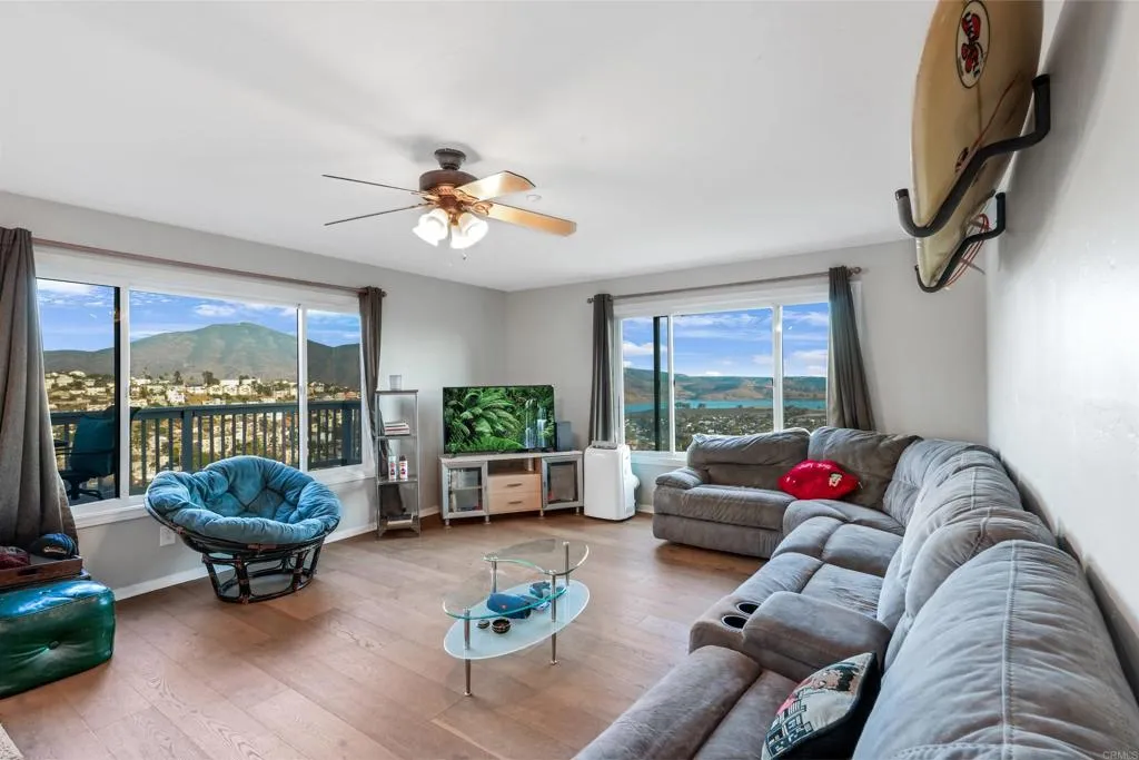 https://cdn.realtyfeed.com/cdn/127/306518231/7c1bc68adfe96fe4aca9278a0a6508b7.webp