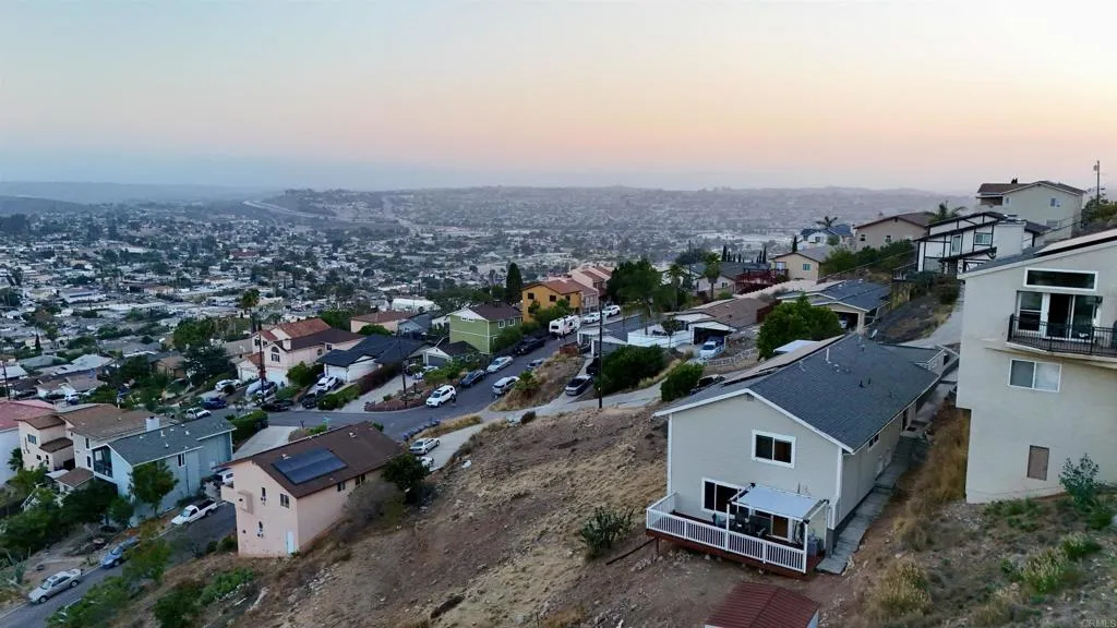 https://cdn.realtyfeed.com/cdn/127/306518231/a36fe0793db7e09f7253fda03d71372e.webp