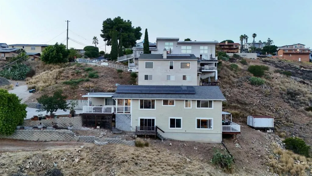 https://cdn.realtyfeed.com/cdn/127/306518231/cdd83b63c1b1889eb8b7c07877427f79.webp