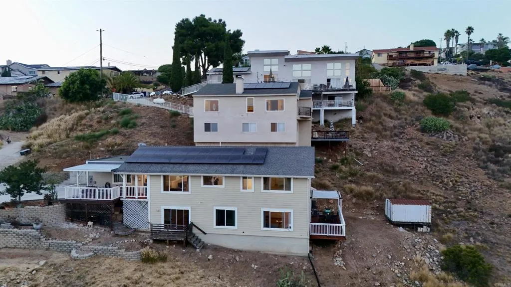 https://cdn.realtyfeed.com/cdn/127/306518231/fe3d4023d3853711e62428e612c78421.webp