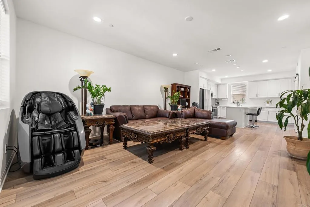 Photo #2: PTP2506186 Listing 