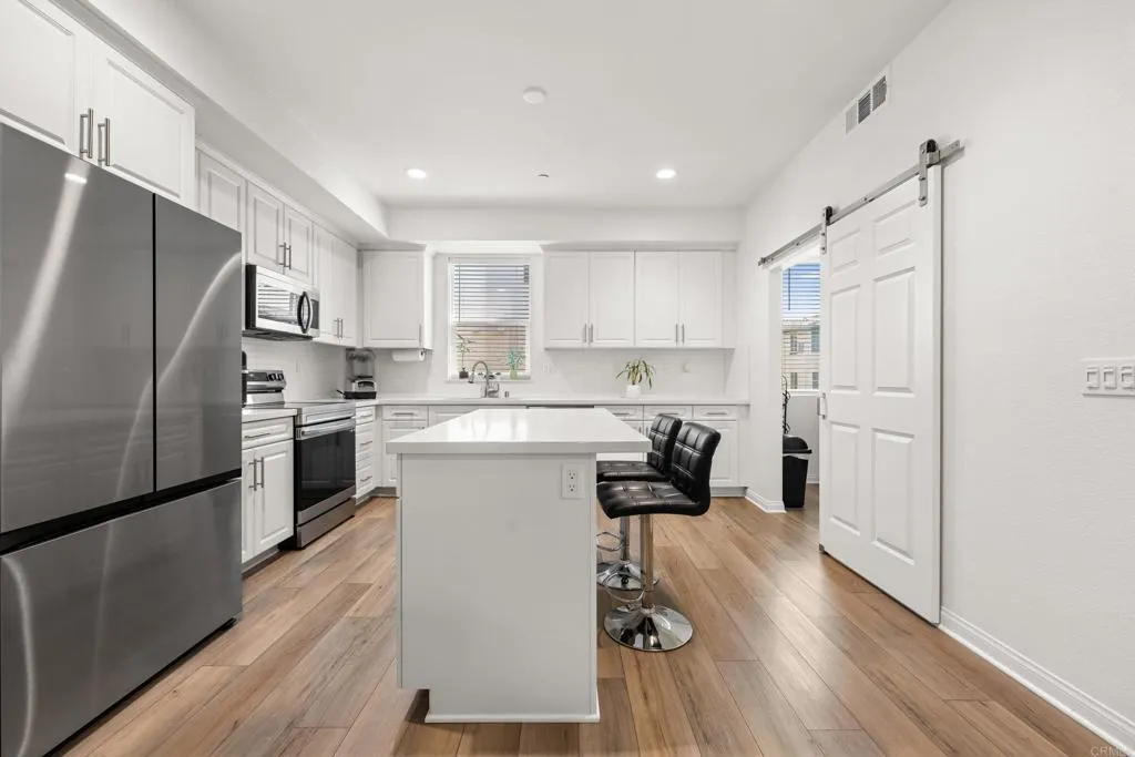 Photo #9: PTP2506186 Listing: Photo #9