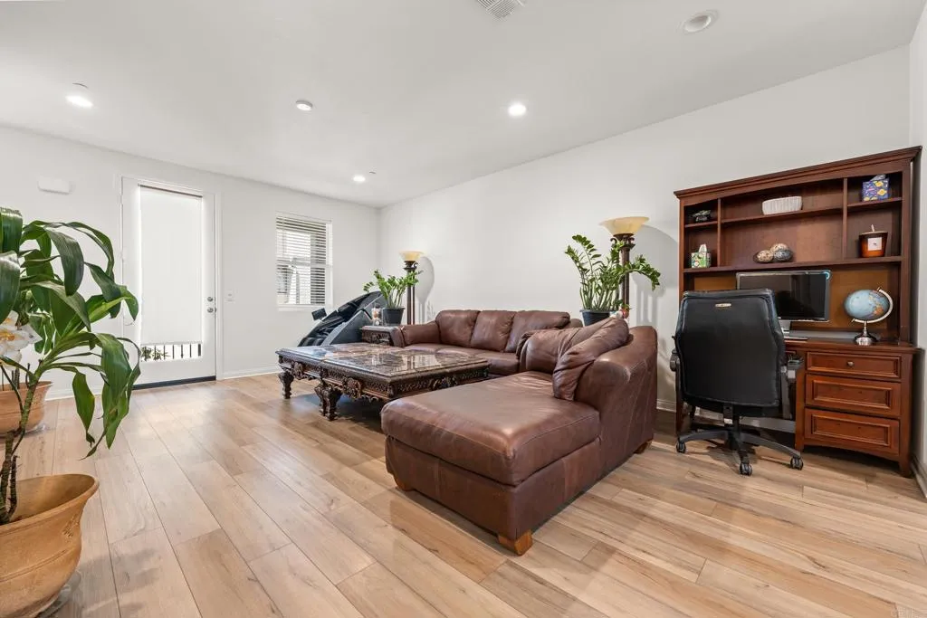 Photo #12: PTP2506186 Listing: Photo #12