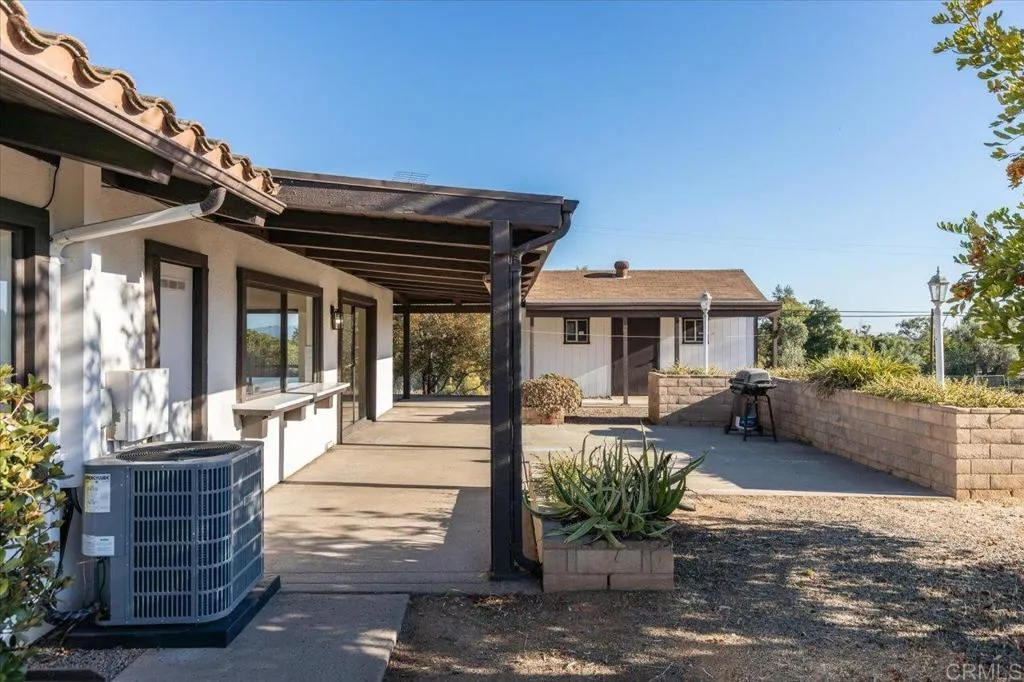 https://cdn.realtyfeed.com/cdn/127/306518247/6b3abe5d9a1bcfdc25aac259bed5d14e.webp