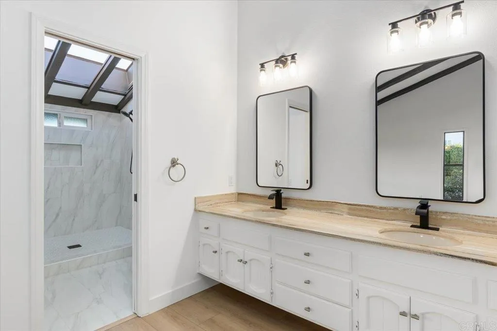 https://cdn.realtyfeed.com/cdn/127/306518247/a7470c5c31cc62dc15cd062975e603d2.webp
