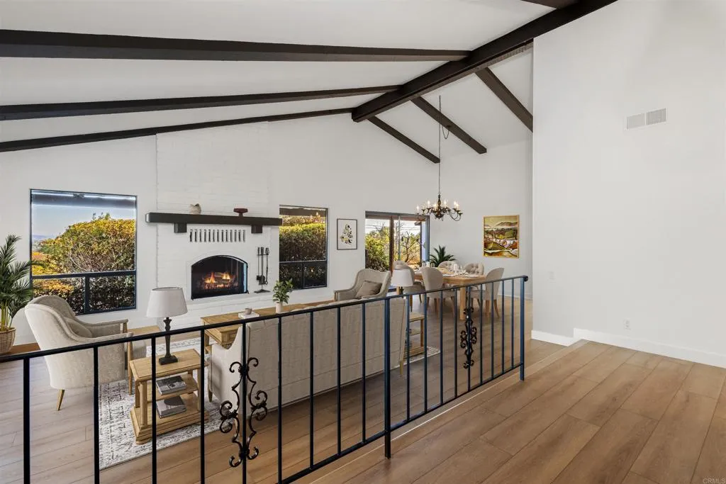 https://cdn.realtyfeed.com/cdn/127/306518247/cf392e1bce1e5bf400670cf1b26f272f.webp