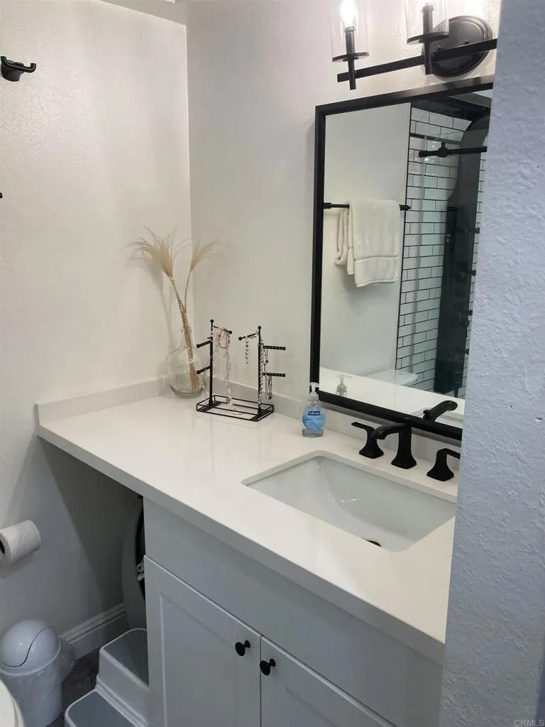 https://cdn.realtyfeed.com/cdn/127/306518283/4268ebbad77deb04a0522d6c0933f4e0.webp