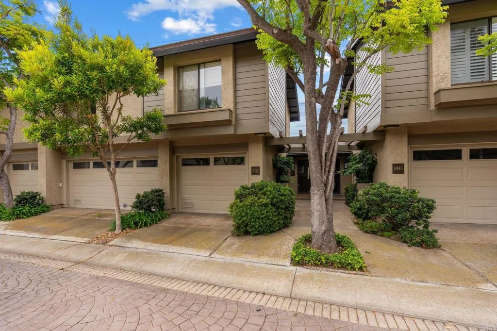 MLS: NDP2507989 Condo For Sale